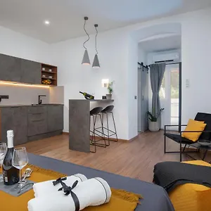 Appartement Deluxe And Korzo, Pula